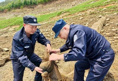 程光中赴桐柏縣調研土壤污染治理工作，助力生態環境持續改善